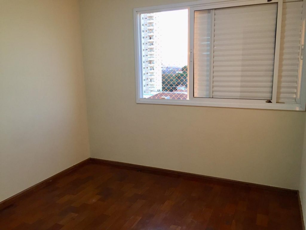 LOCAÇÃO: Apartamento Ed. Brasil no Centro