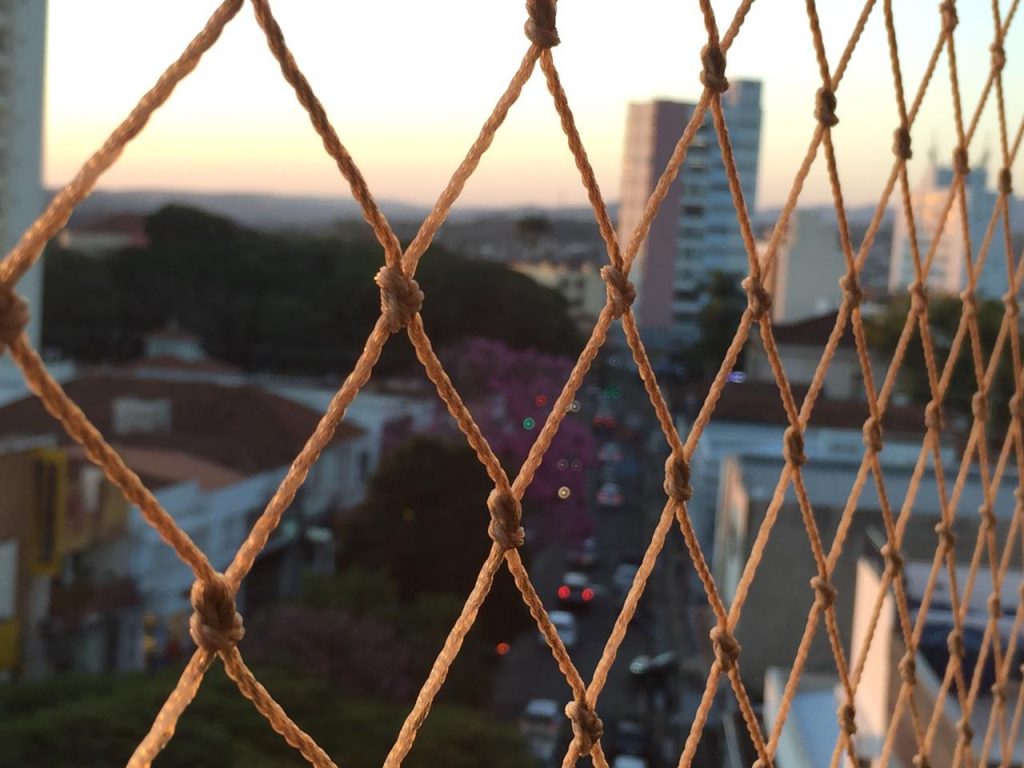 LOCAÇÃO: Apartamento Ed. Brasil no Centro