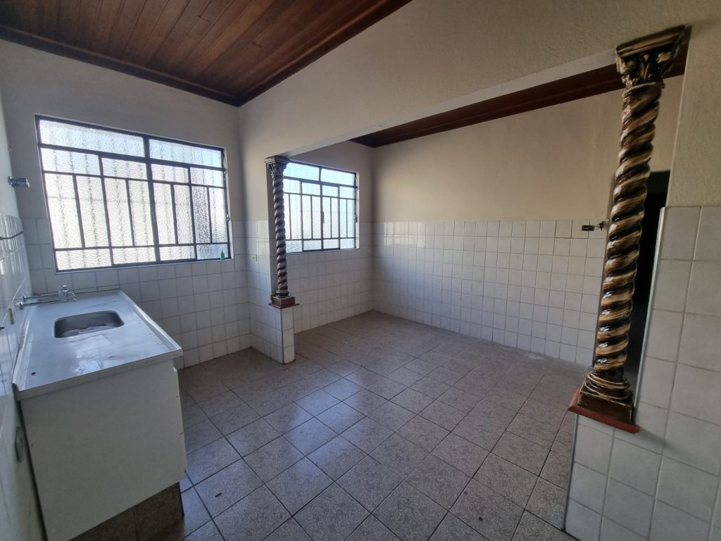 Venda  Residencial/Comercial na Vila Bancária