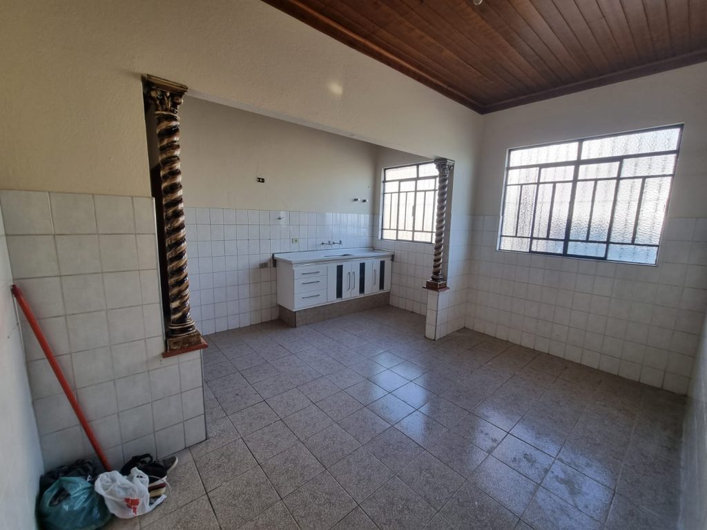 Venda  Residencial/Comercial na Vila Bancária