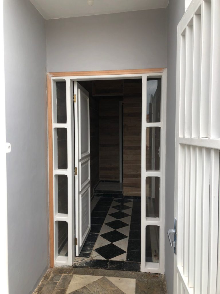 Locação – casa com 3 suítes – Nova São João