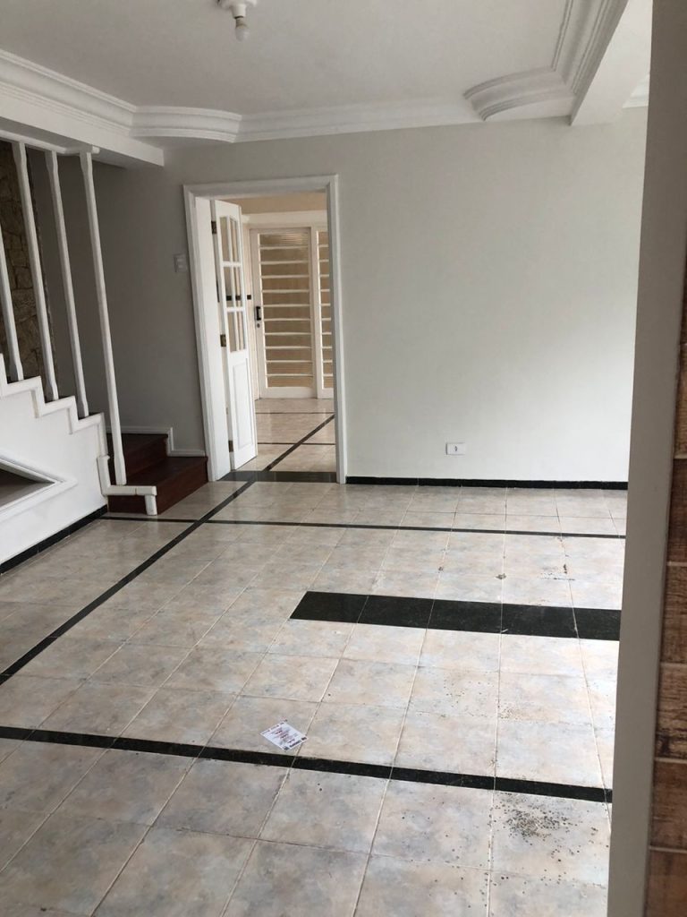 Locação – casa com 3 suítes – Nova São João