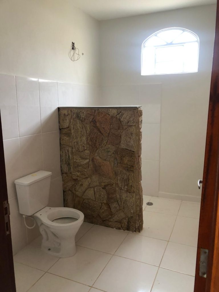 Locação – casa com 3 suítes – Nova São João