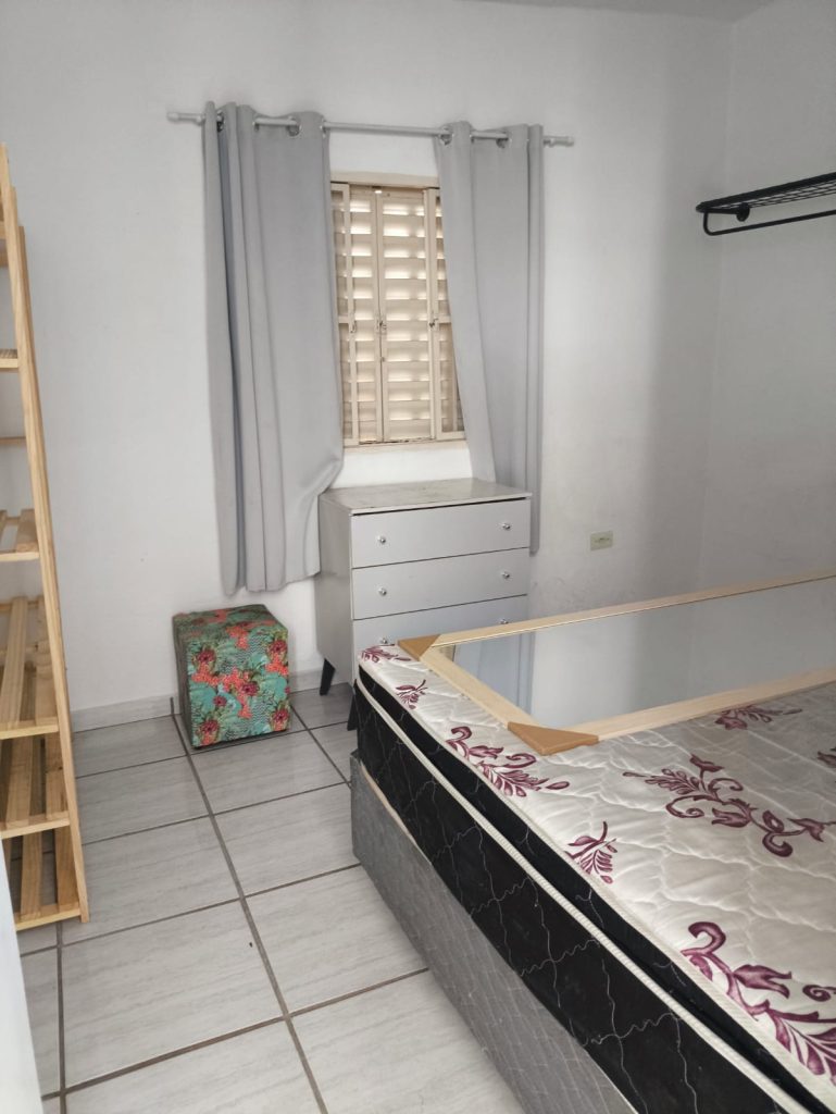 Locação – apartamento no Centro – com mobília