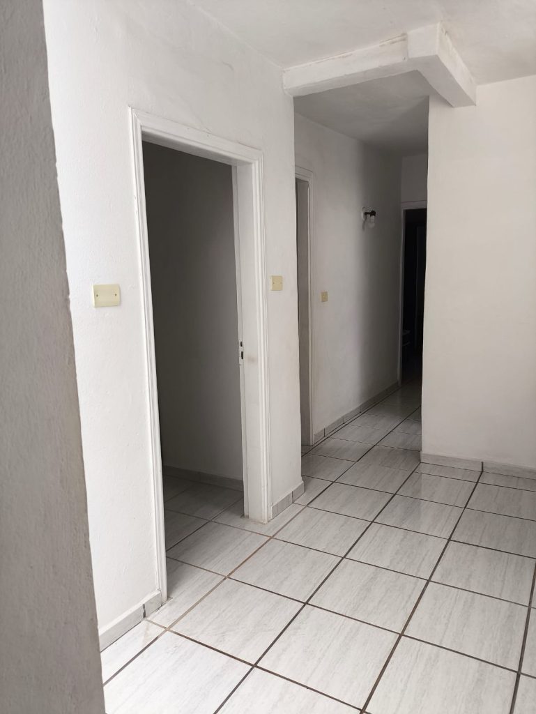 Locação – apartamento no Centro – com mobília