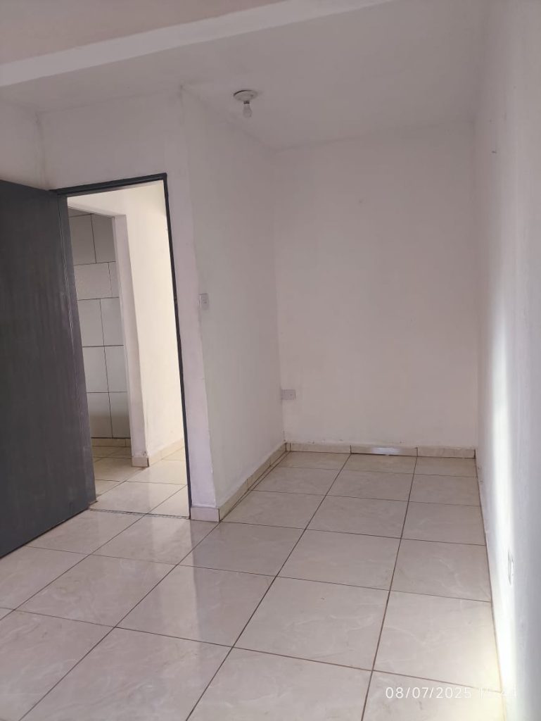 Vila Brasil – Duas Casas à Venda no mesmo terreno- Excelente Investimento