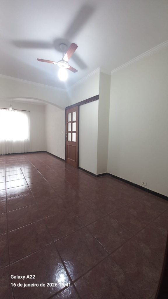 Casa à Venda no Jardim Molinari