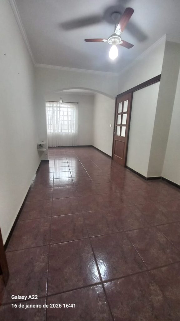 Casa à Venda no Jardim Molinari